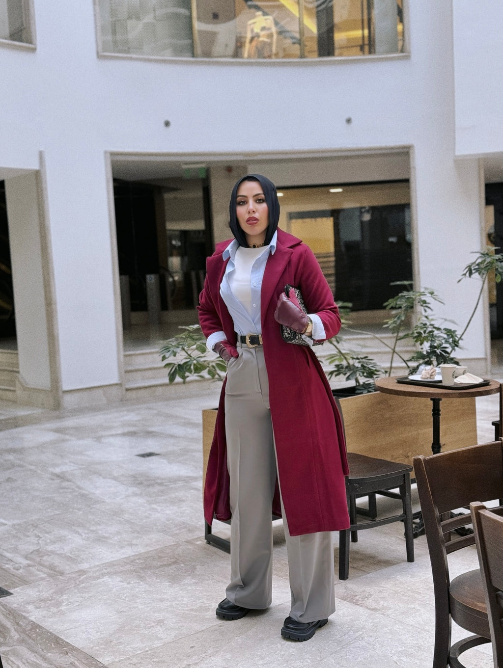 Cozy Minimal Wool Coat - Burgundy